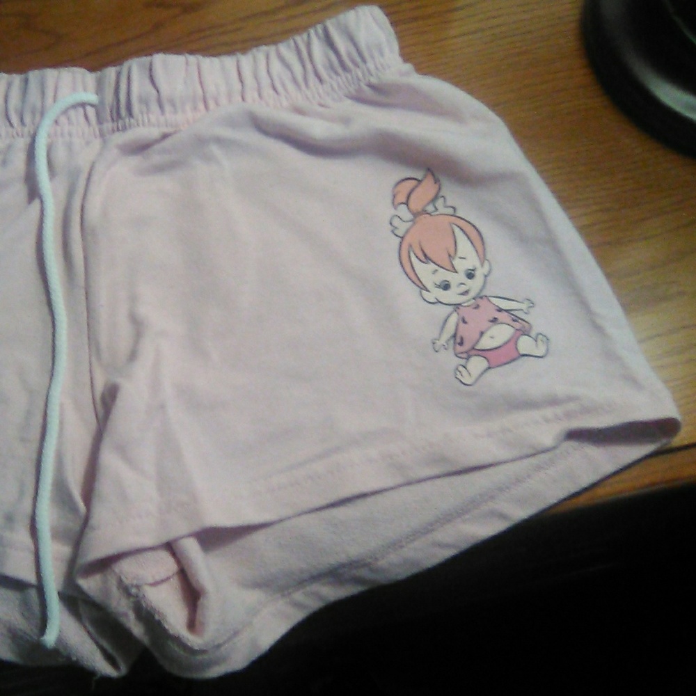 Pink shorts Hanna Barbara